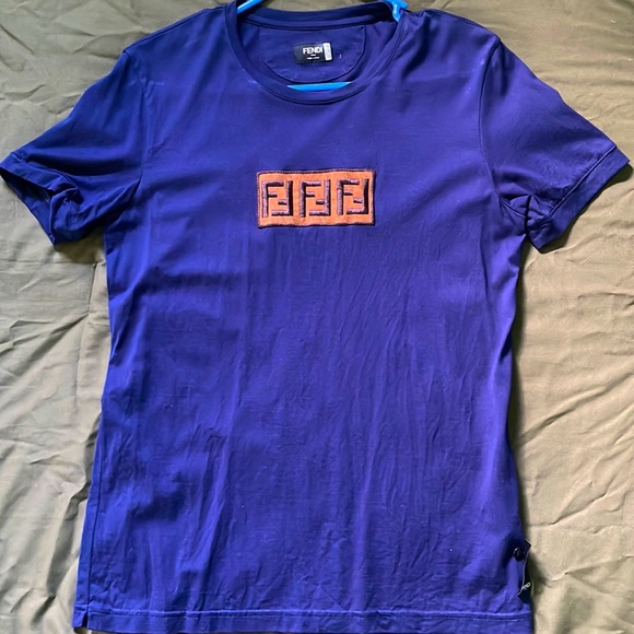 Fendi Men’s Tee Size Small - Picture 1 of 6